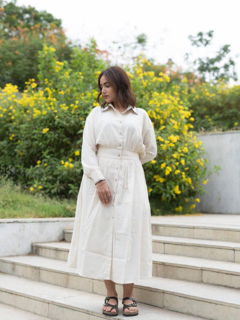 Tailored Calm – The Aara Shirt Dress