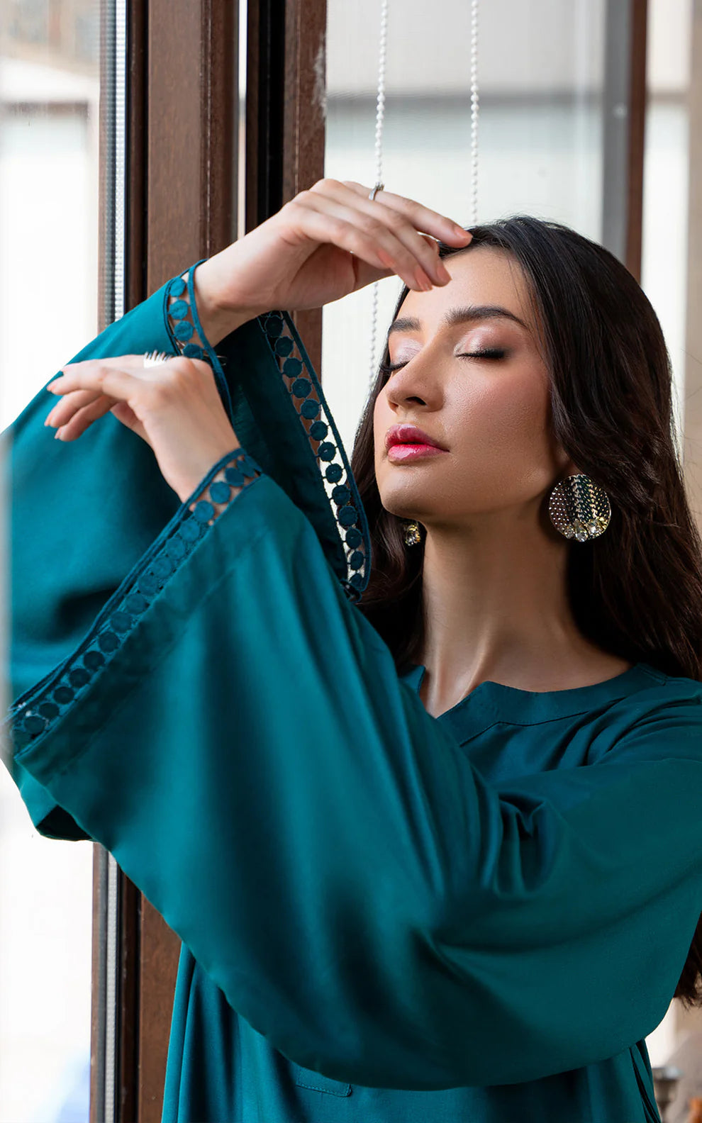 Vastramaniaa Long Kurta & Trousers Set in Soft Rayon Viscose