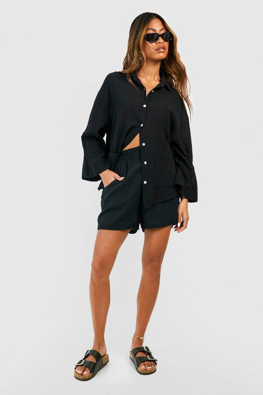 TEXTURED LIGHTWEIGHT COTTON SHORTS WITH ELASTICATED WAIST