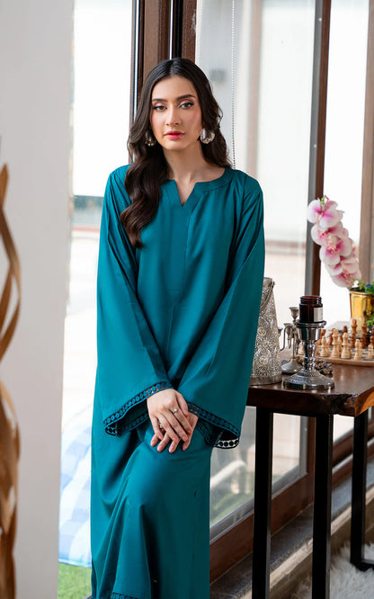 Vastramaniaa Long Kurta & Trousers Set in Soft Rayon Viscose