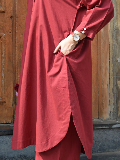 Stylish Maroon Comfort Set