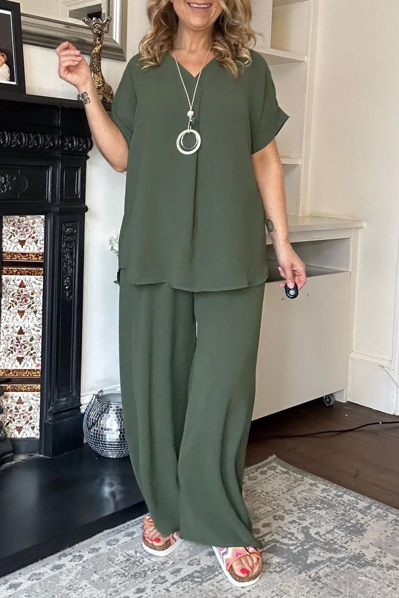 Chill Vibes V-Neck Suit